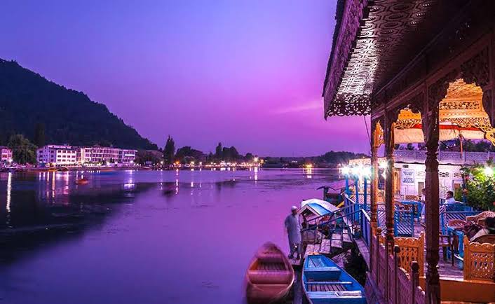 Full kashmir 6 night/7 days tour package
